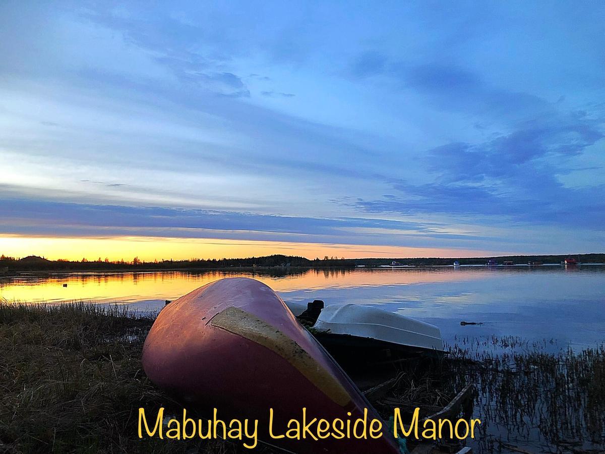 Mabuhay Lakeside Manor Yellowknife Exterior foto