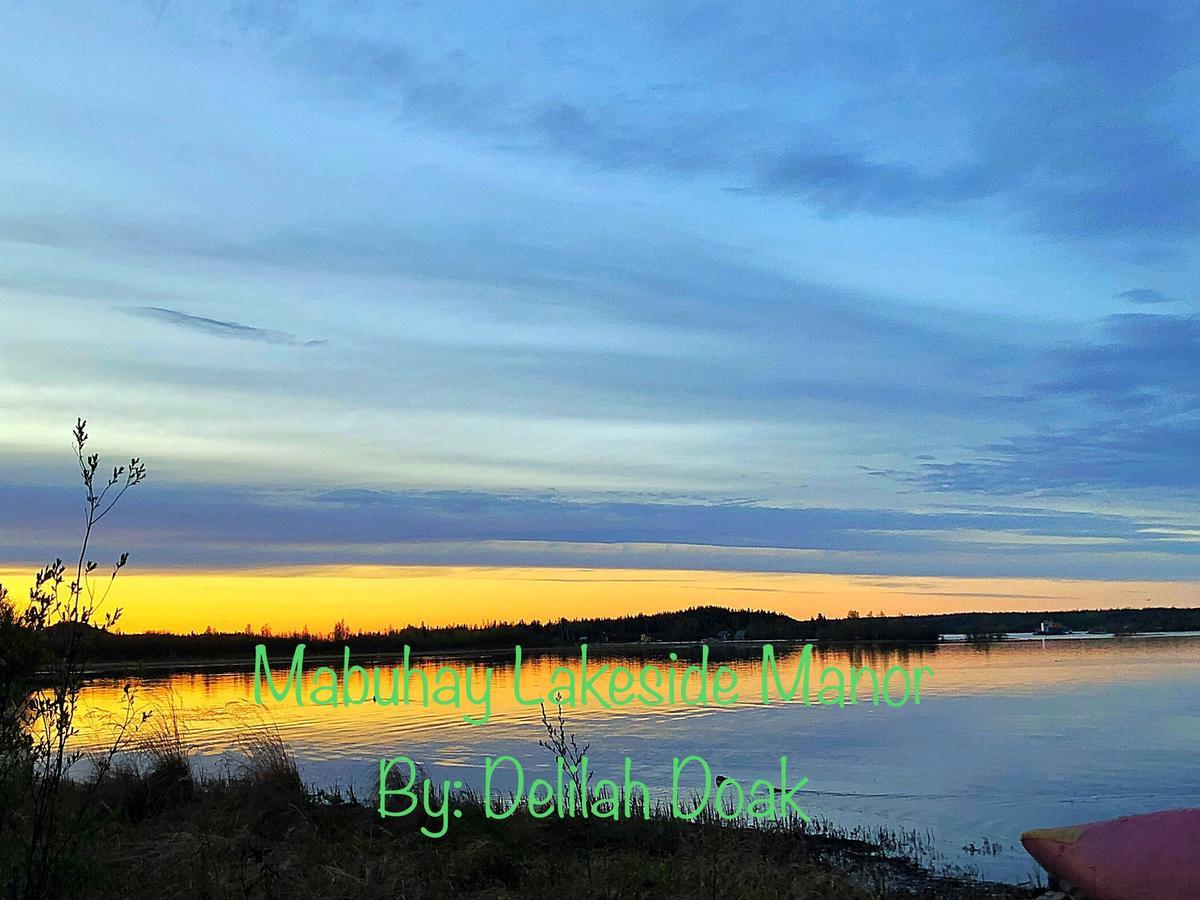 Mabuhay Lakeside Manor Yellowknife Exterior foto