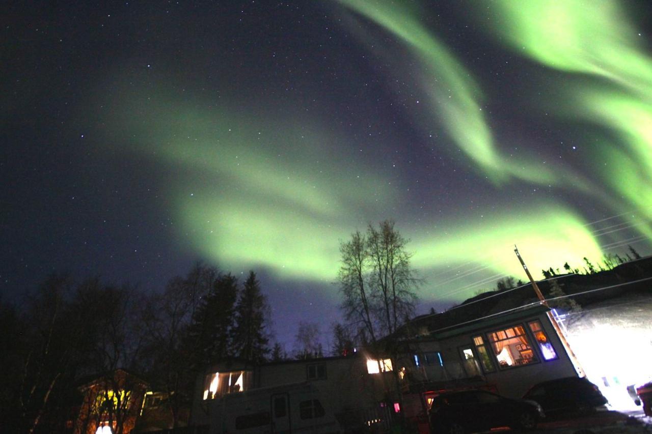 Mabuhay Lakeside Manor Yellowknife Exterior foto